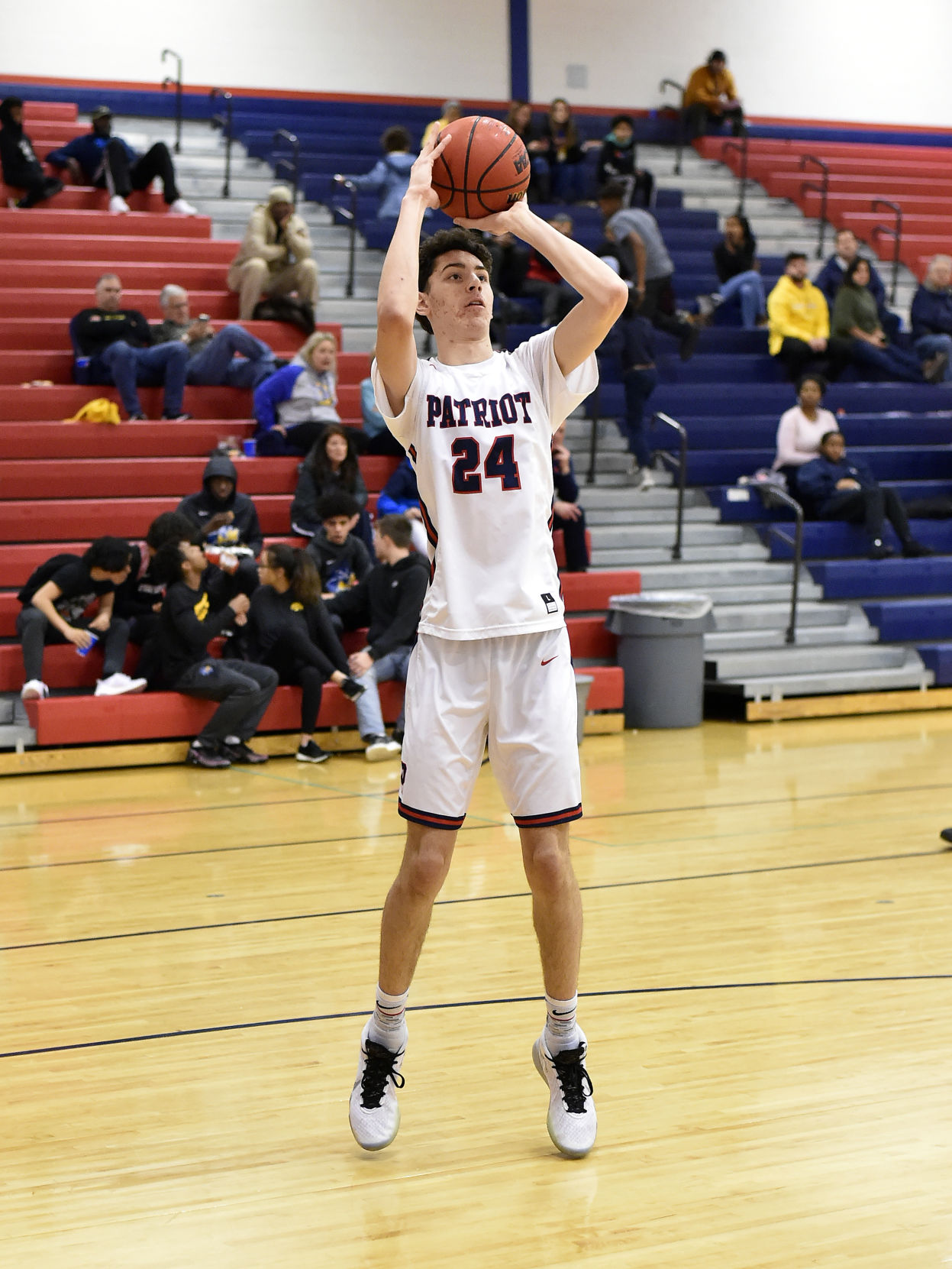 B_PHS_BBask_19_Tyler_Stringer_24.JPG